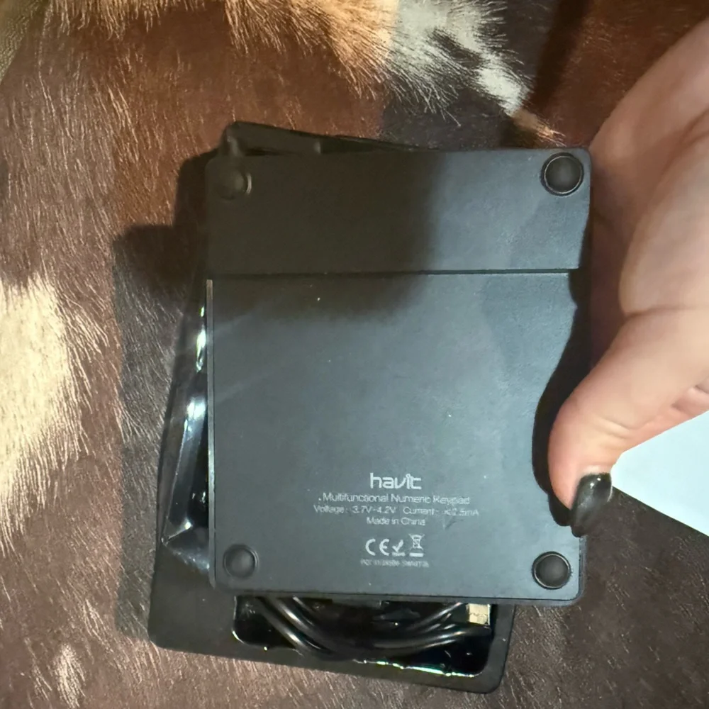 Bluetooth wireless number pad